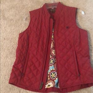 Ariat vest